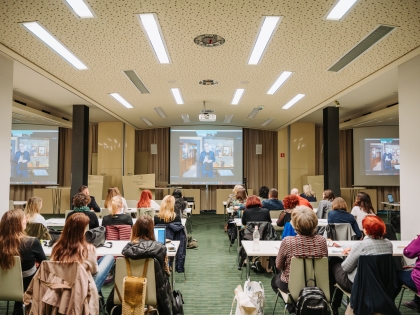 Video-konferenčno predavanje Nobel Prize museum Stocholm na konferenci Šola & muzeji 2023 Rogaška Slatina